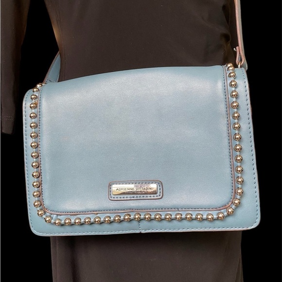 Adrienne Vittadini-light slate blue crossbody/silver studs.Removable strap. GUC! - Picture 11 of 16